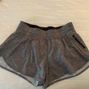 Lululemon Tracker shorts 4” - size 10
